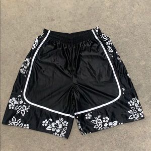 Black and White Young Lei’s basketball short